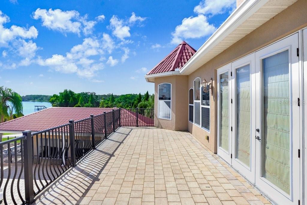 TB8421161 Property Photo