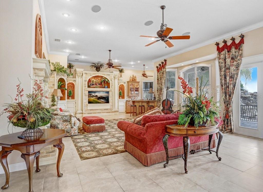 TB8421161 Property Photo