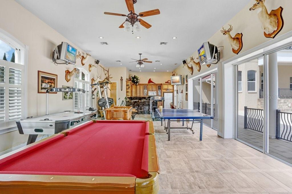 TB8421161 Property Photo