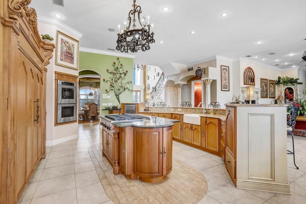 TB8421161 Property Photo