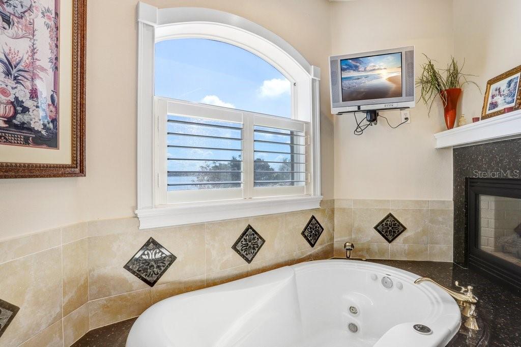 TB8421161 Property Photo