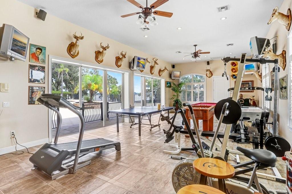 TB8421161 Property Photo