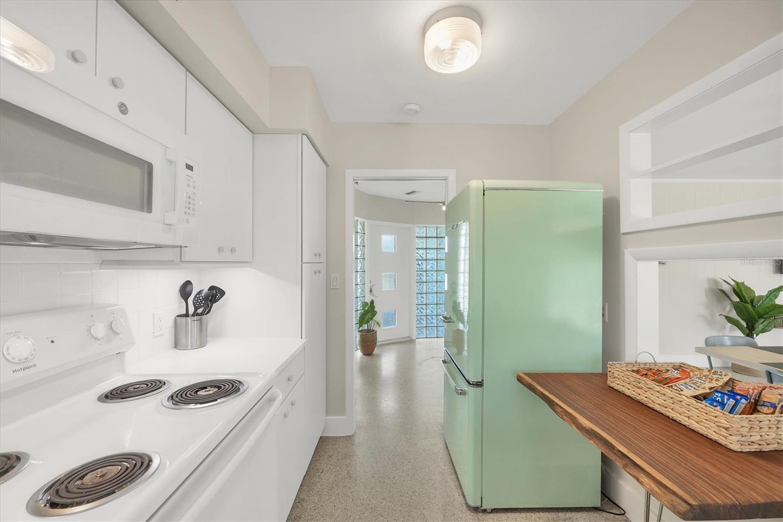 550 GASPAR DR, PLACIDA, FL, 33946