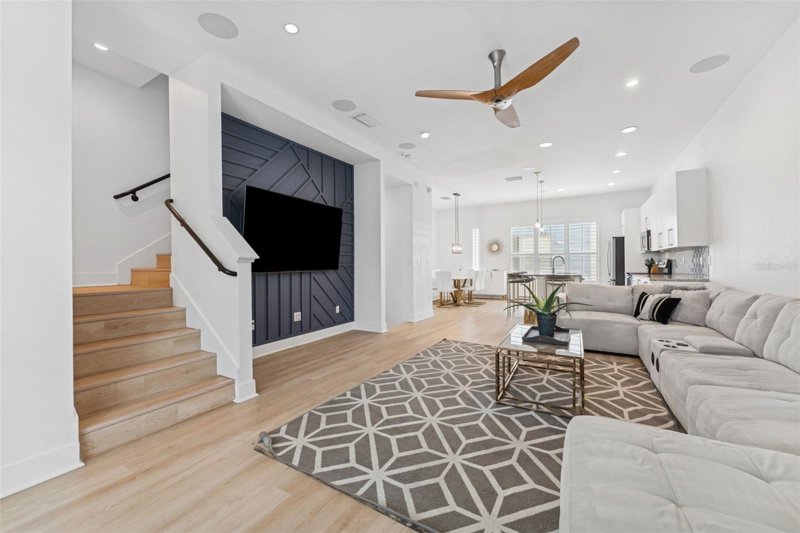 4810 W MCELROY AVE #5, TAMPA, FL, 33611