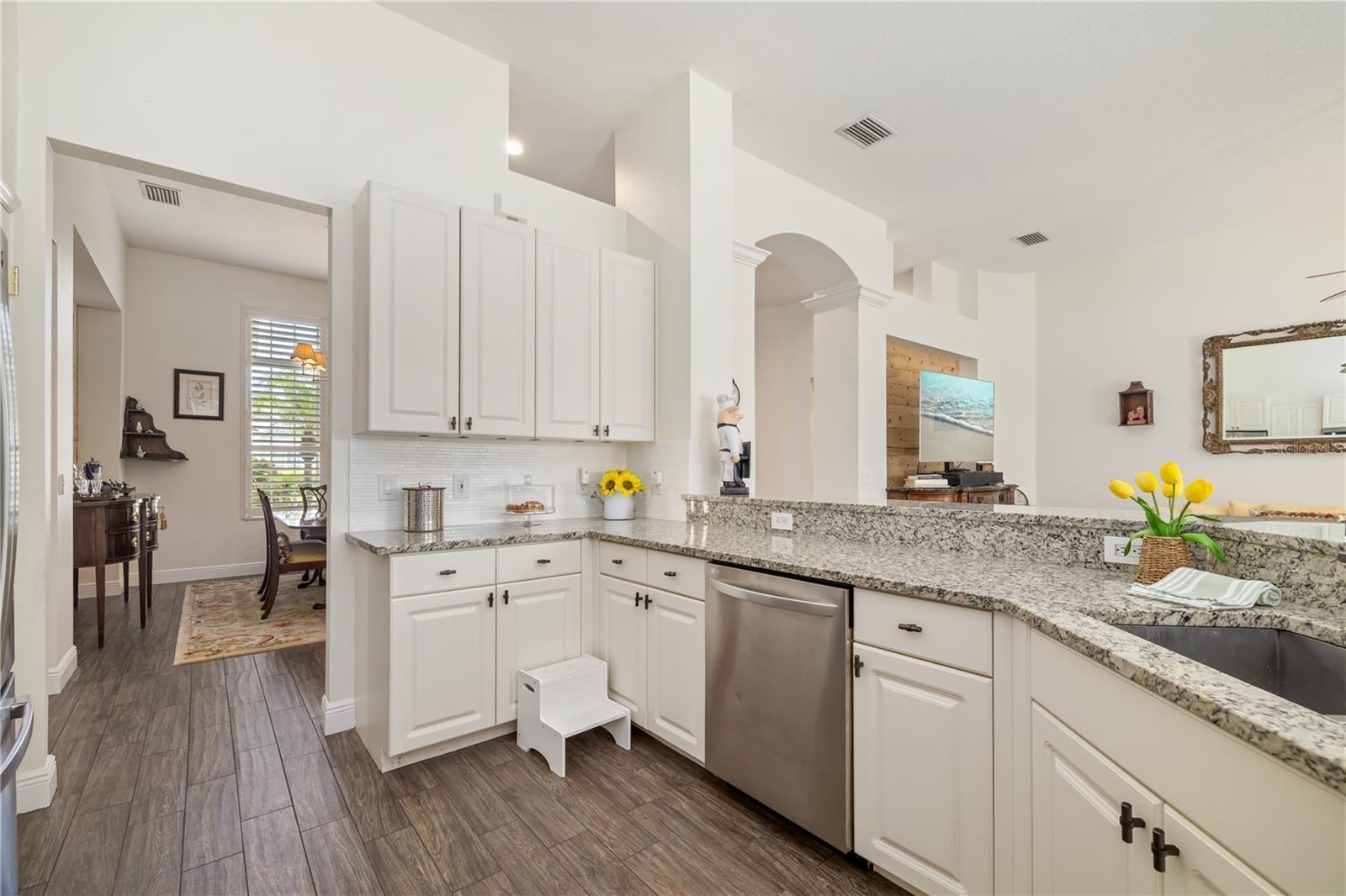 A4663197 Property Photo