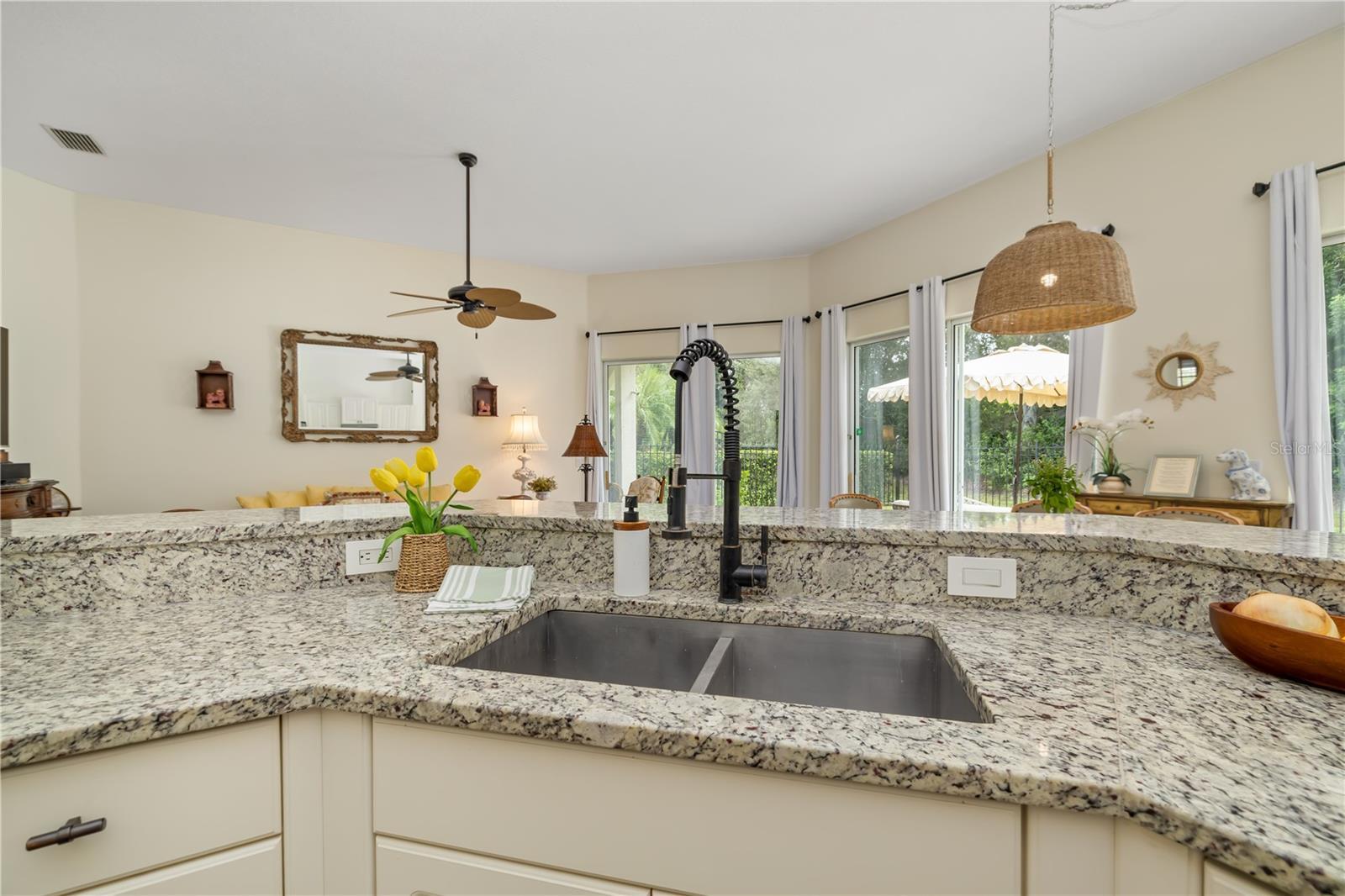 A4663197 Property Photo