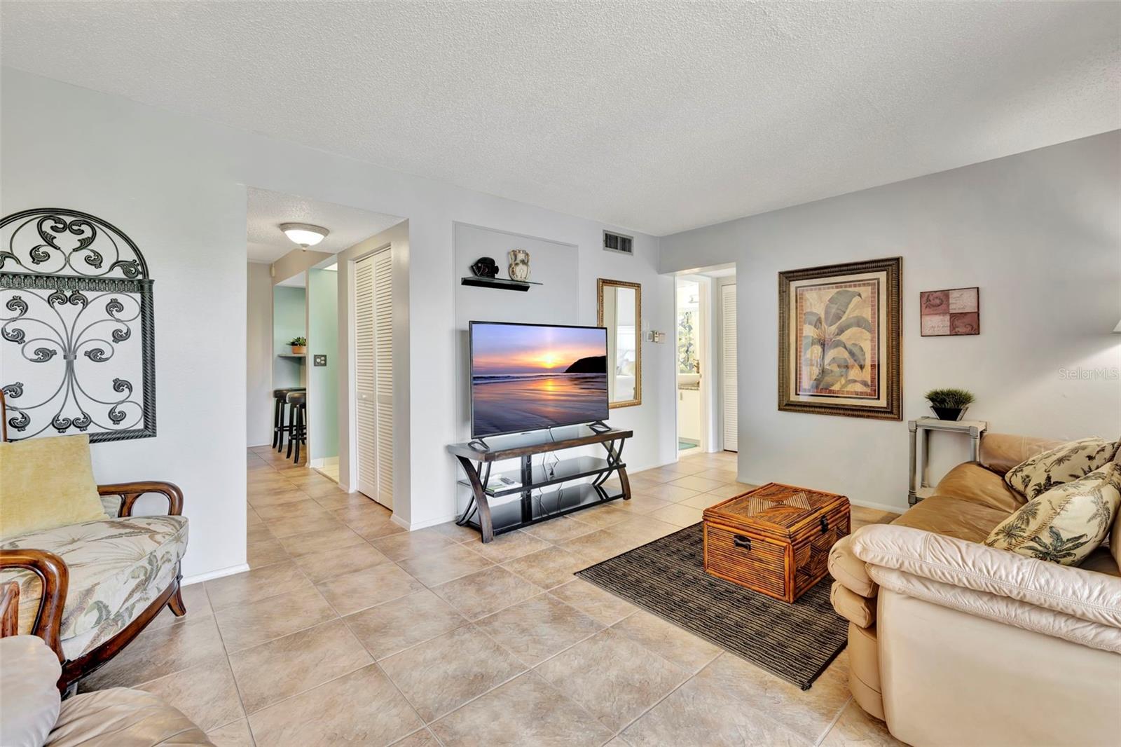 A4663201 Property Photo