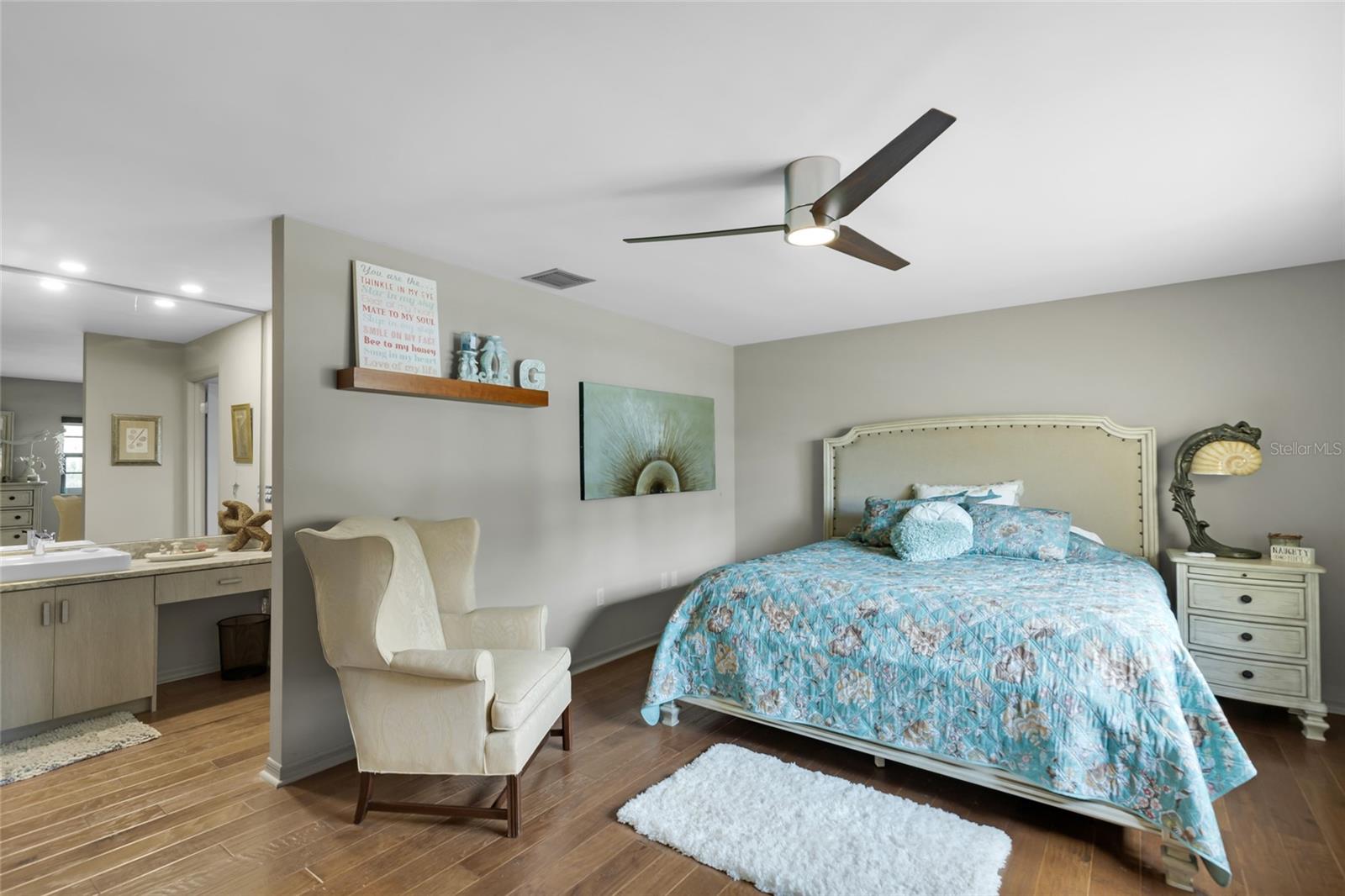 1111 LAKESHORE DR #A3, EUSTIS, FL, 32726