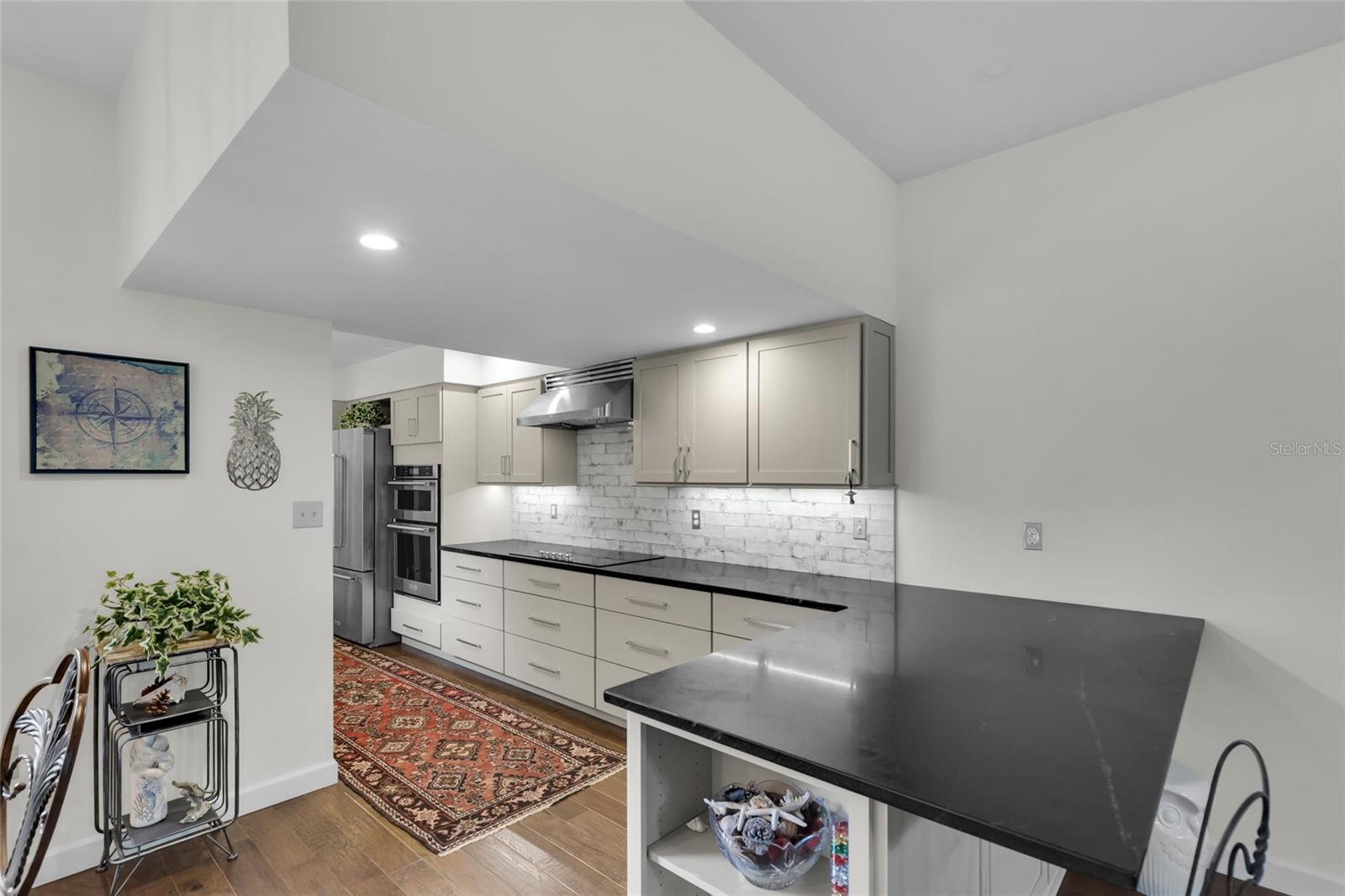 1111 LAKESHORE DR #A3, EUSTIS, FL, 32726