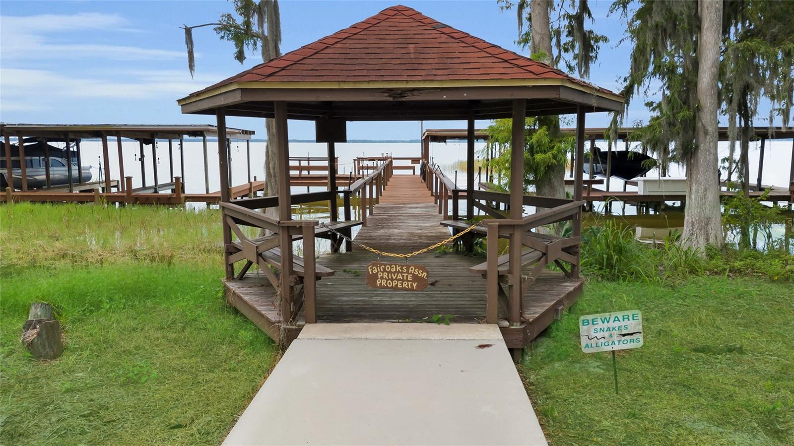 1111 LAKESHORE DR #A3, EUSTIS, FL, 32726