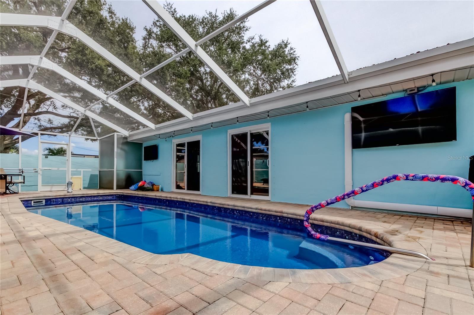 514 E LAKE DR, LARGO, FL, 33771