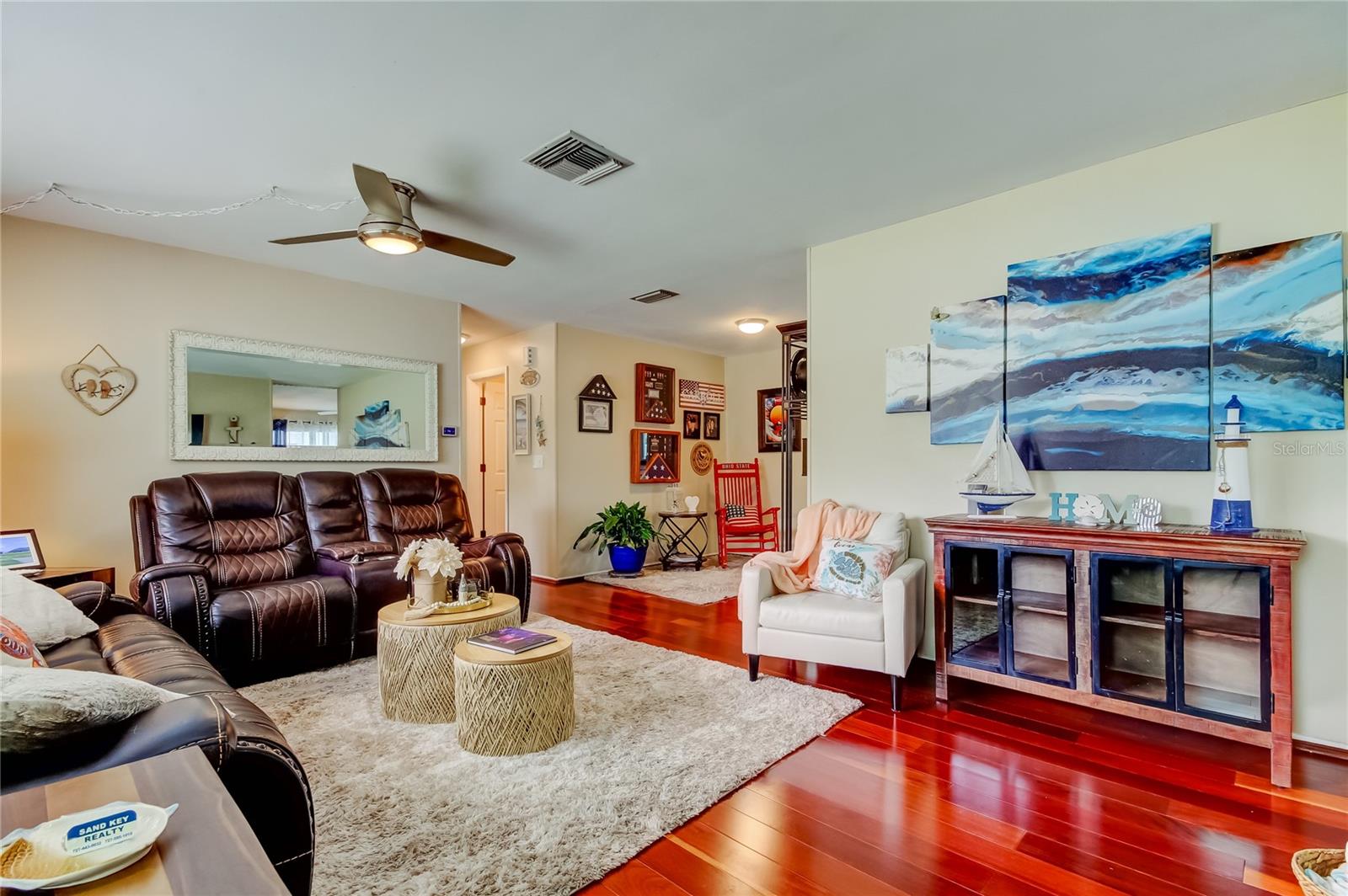 514 E LAKE DR, LARGO, FL, 33771