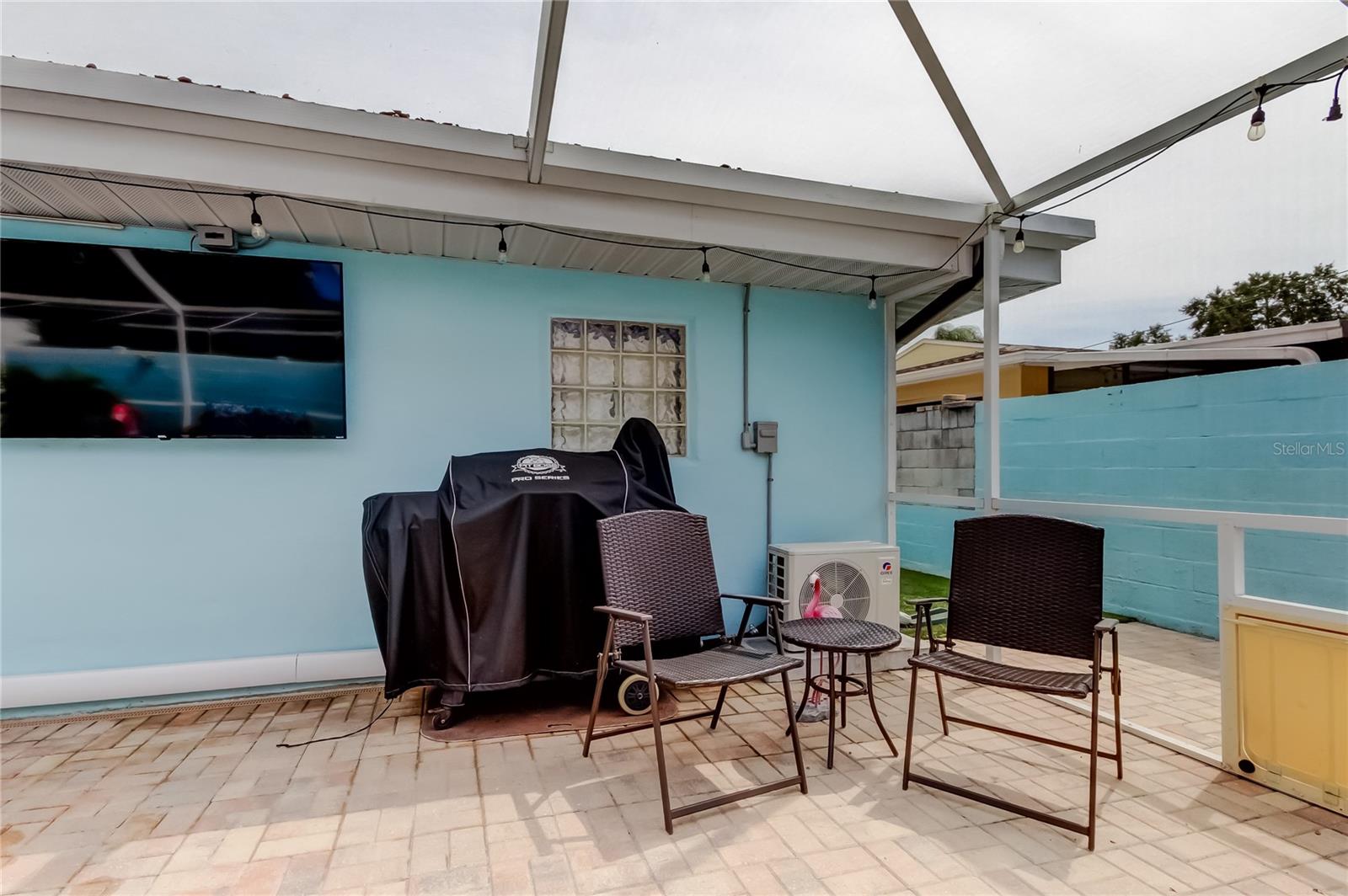 514 E LAKE DR, LARGO, FL, 33771