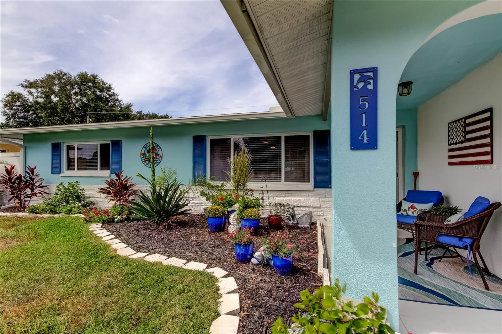 514 E LAKE DR, LARGO, FL, 33771