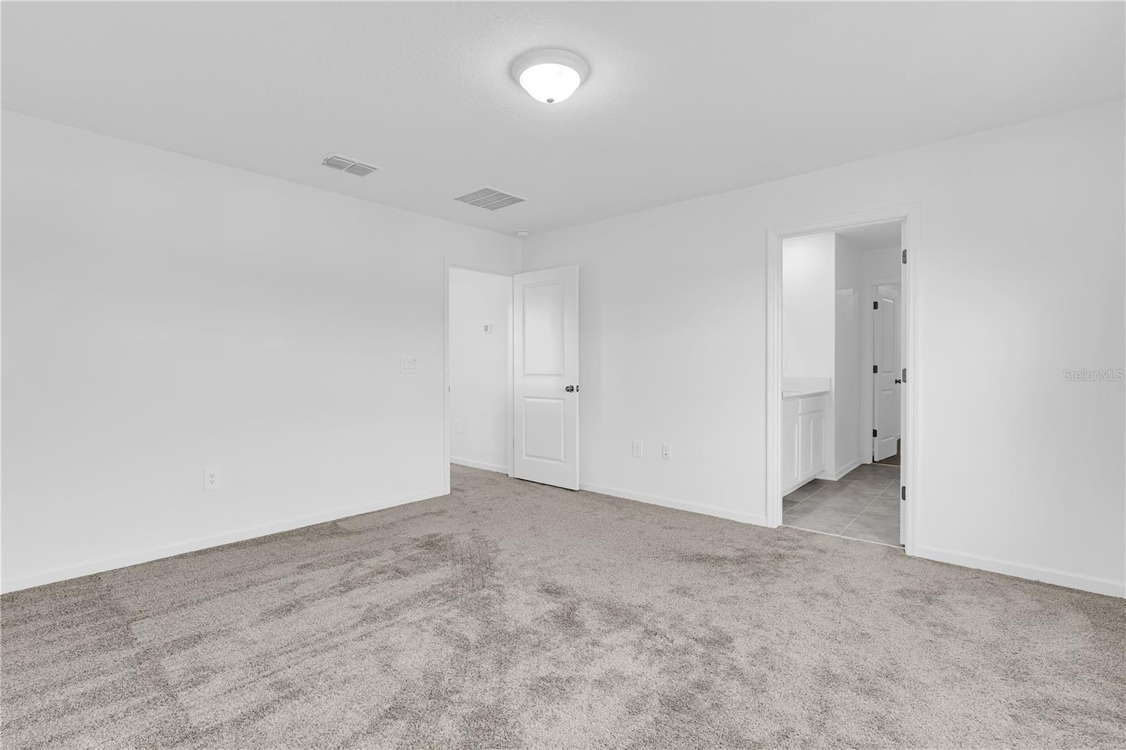 1021 WATERFALL BLVD, DAVENPORT, FL, 33837