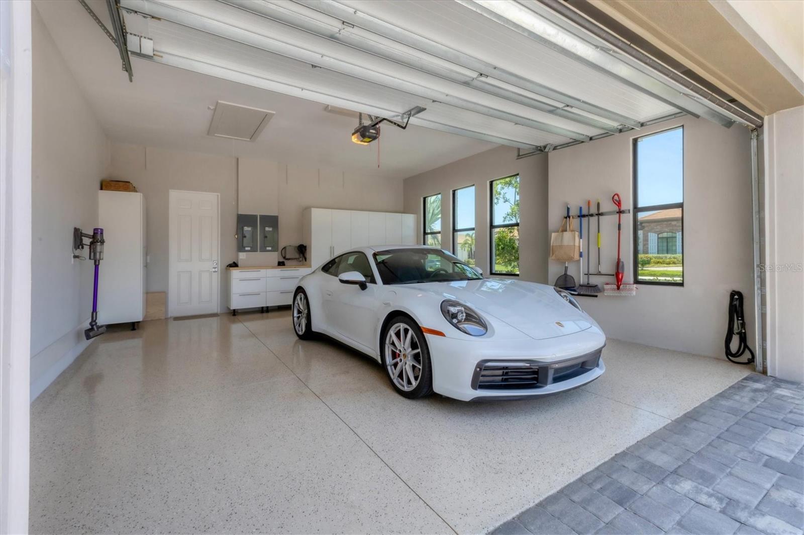 A4663241 Property Photo