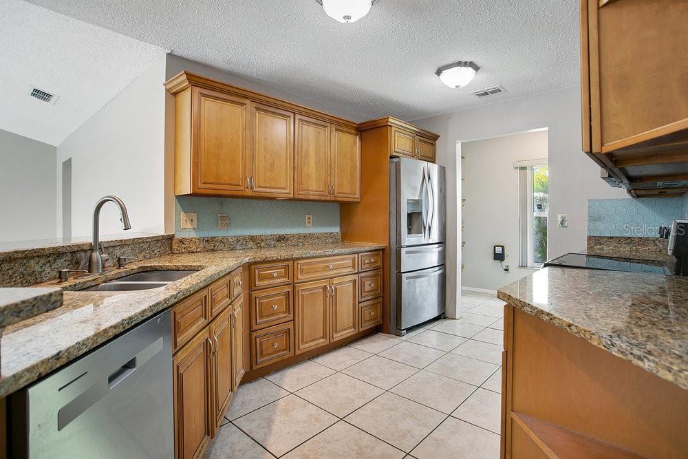 681 STARSTONE DR, LAKE MARY, FL, 32746