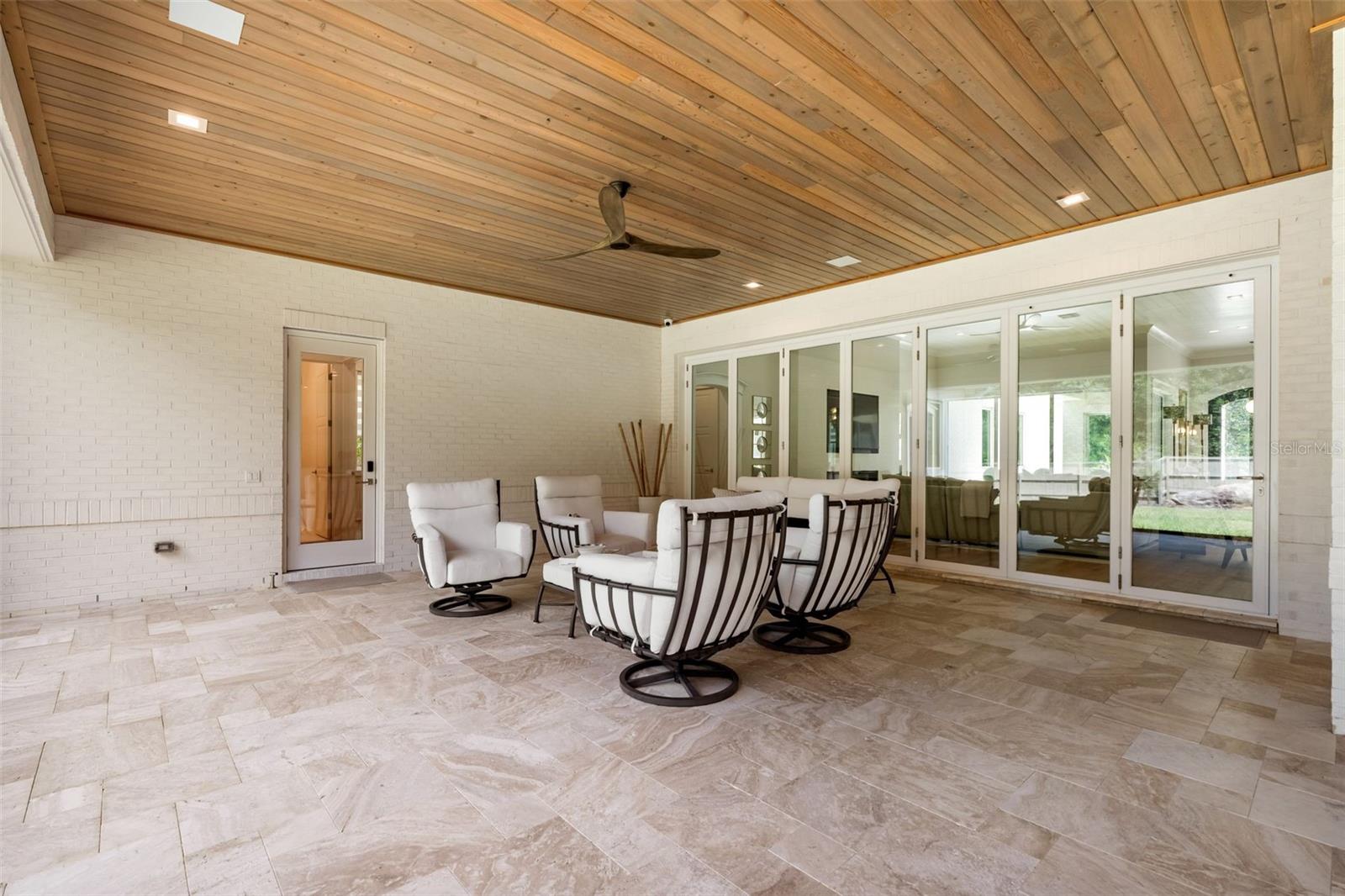 GC533560 Property Photo