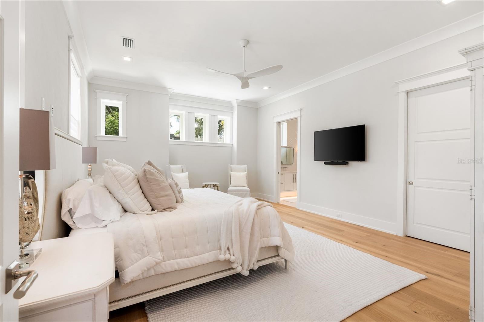 GC533560 Property Photo