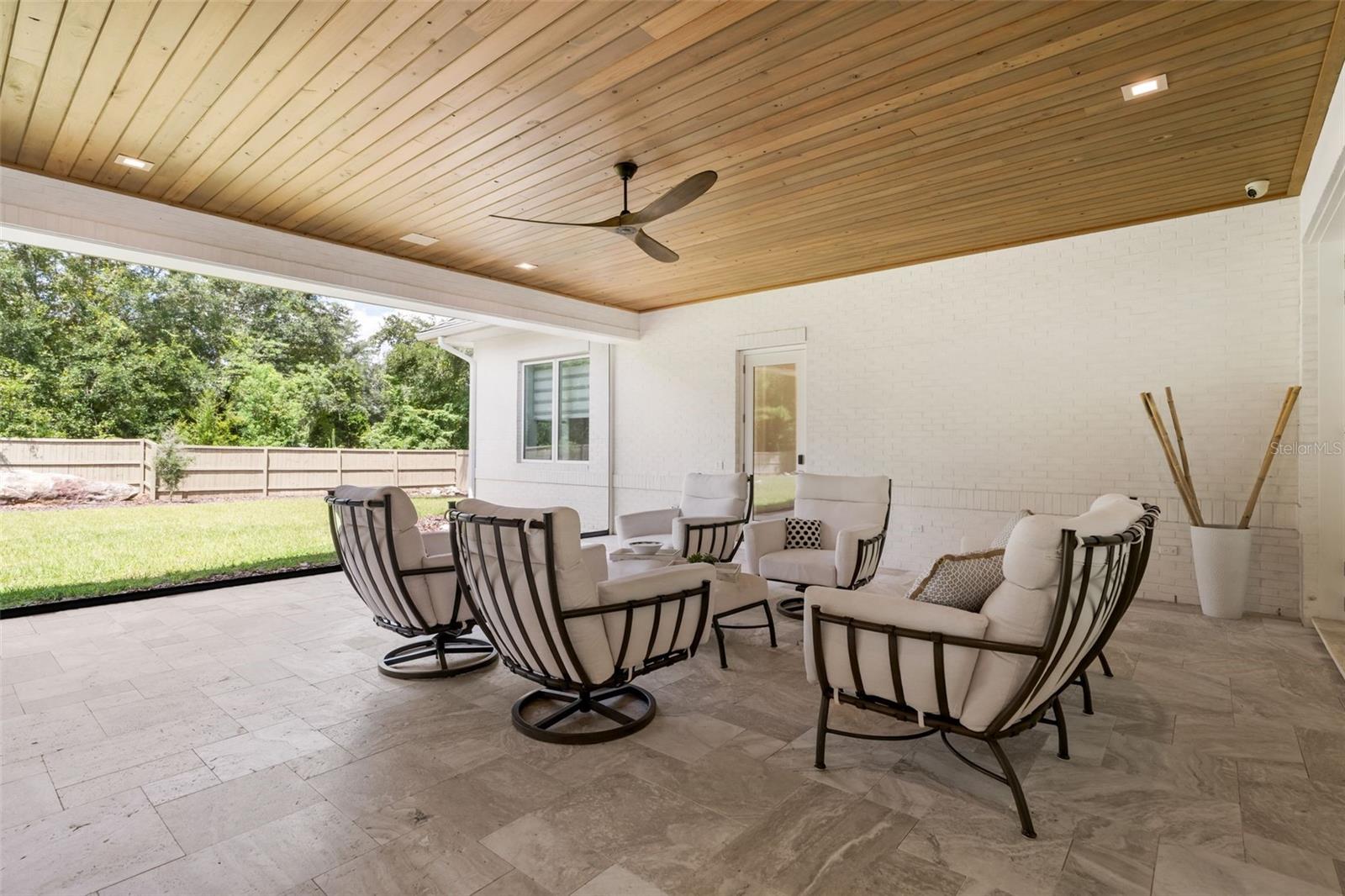 GC533560 Property Photo