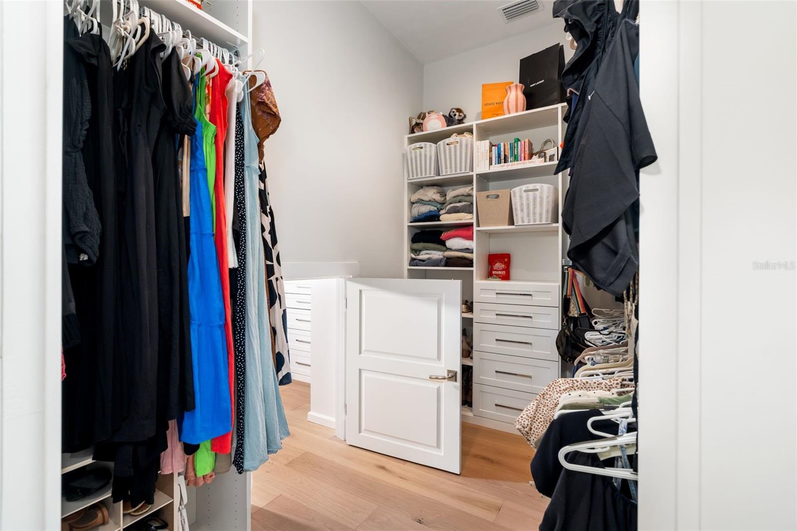 GC533560 Property Photo