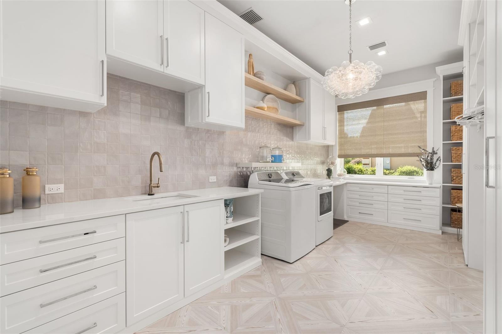 GC533560 Property Photo