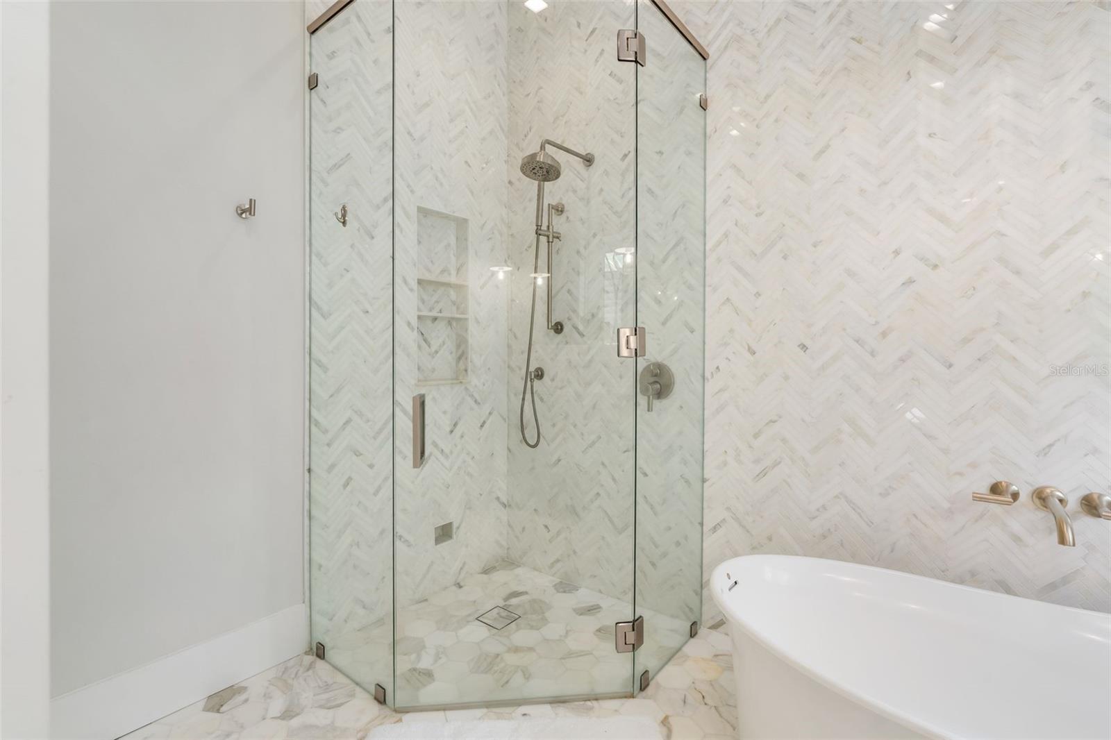 GC533560 Property Photo