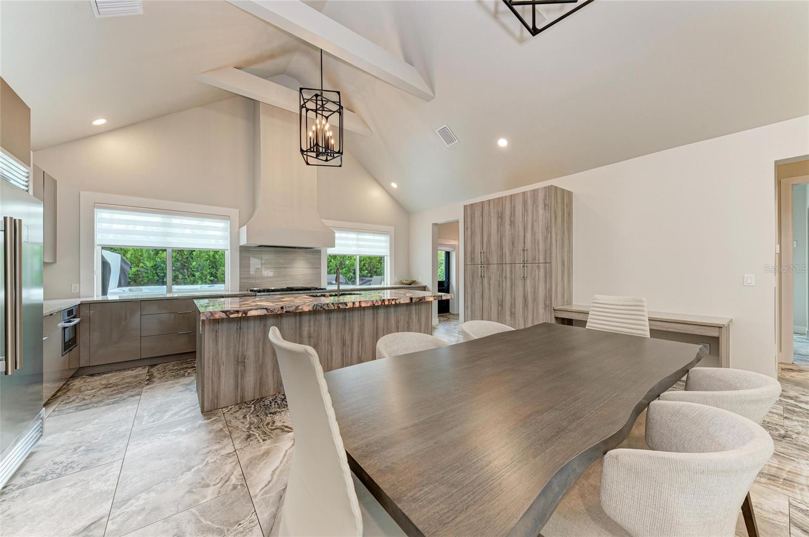 A4663262 Property Photo