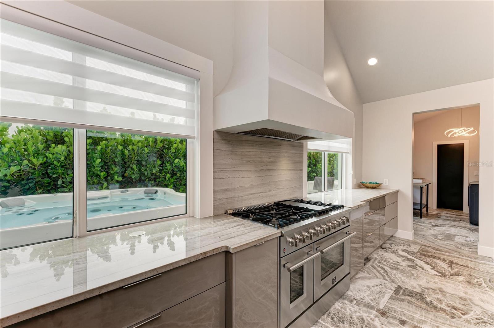 A4663262 Property Photo