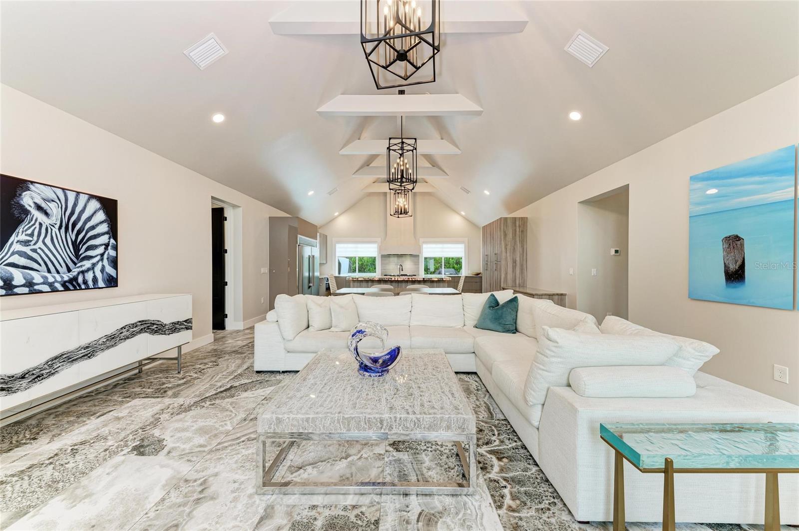 A4663262 Property Photo