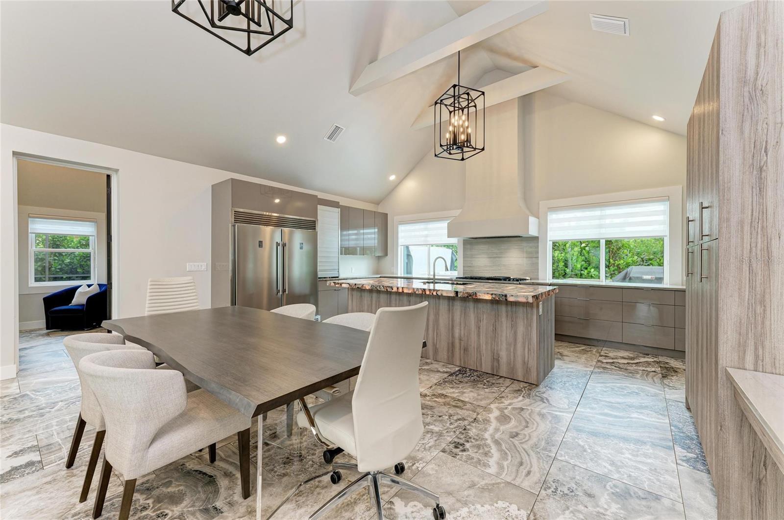 A4663262 Property Photo