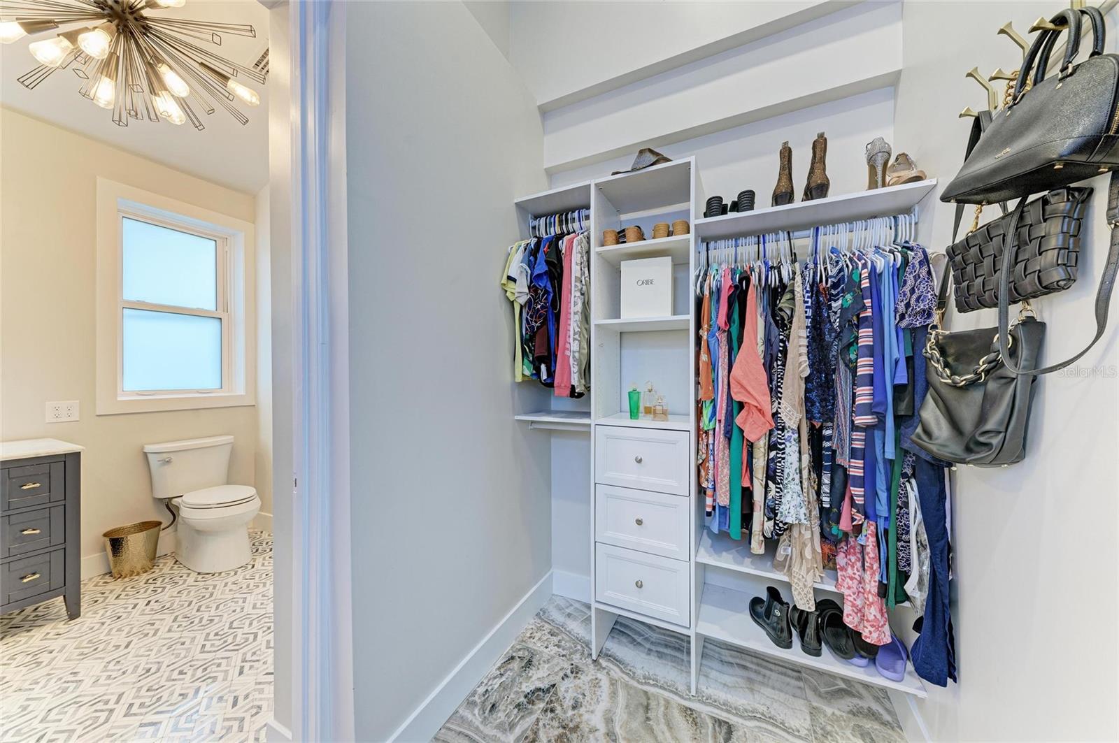 A4663262 Property Photo