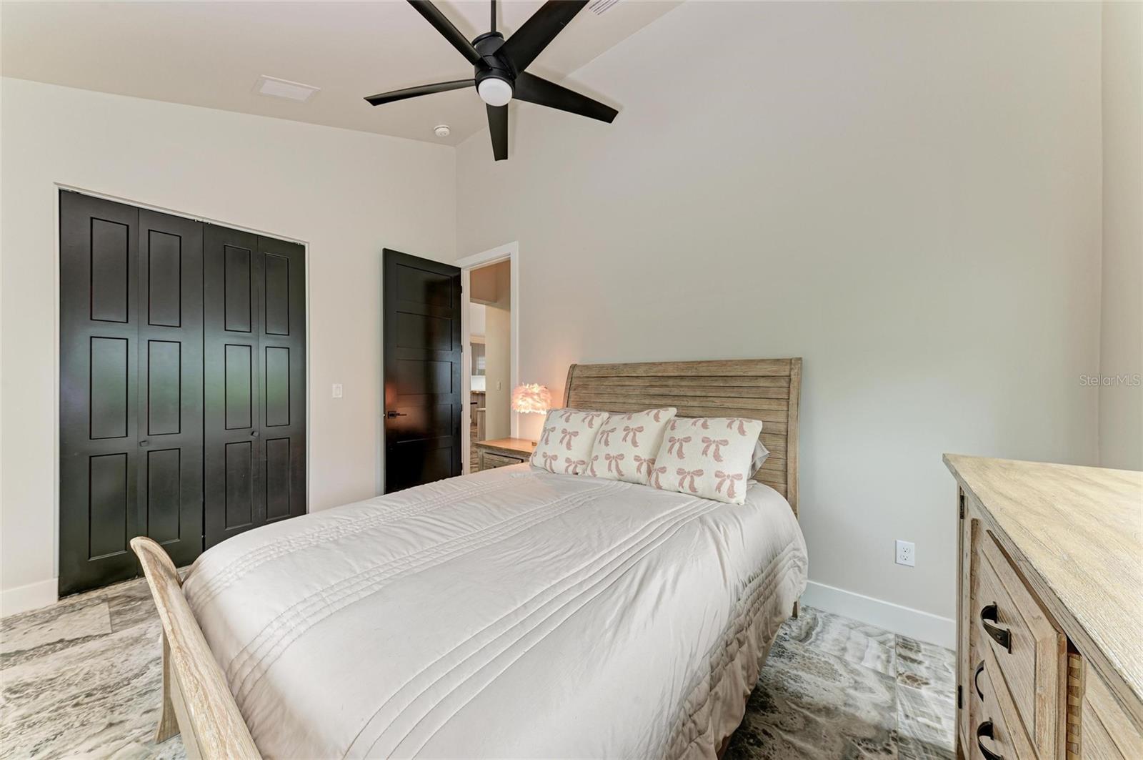 A4663262 Property Photo
