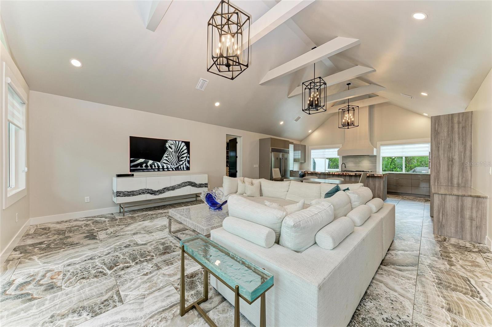 A4663262 Property Photo