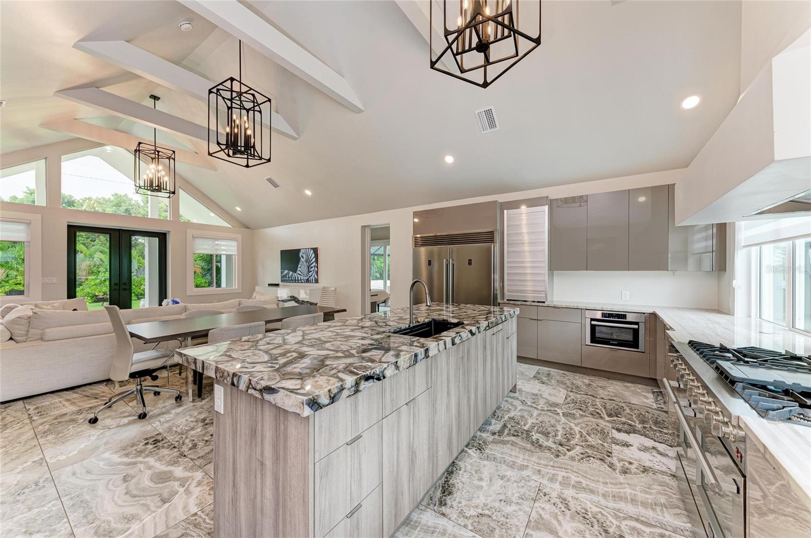 A4663262 Property Photo
