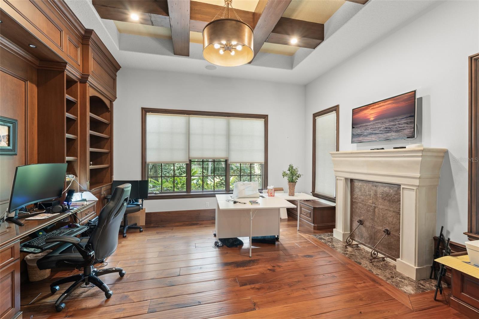 O6339134 Property Photo