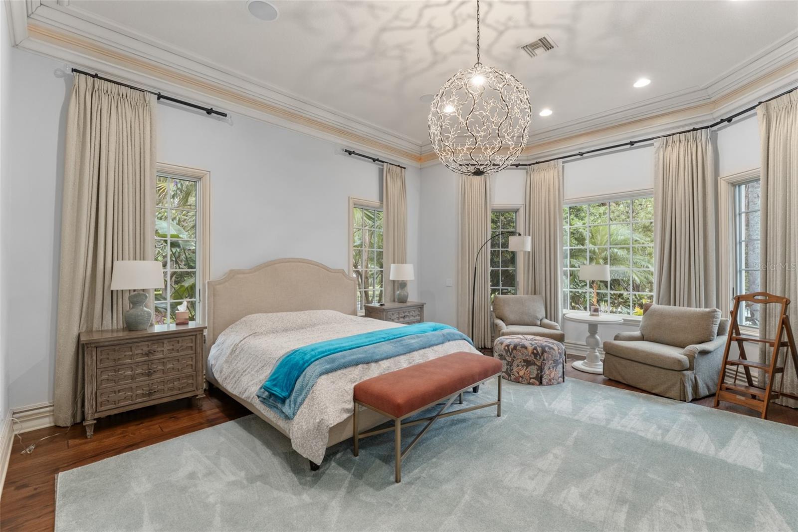 O6339134 Property Photo