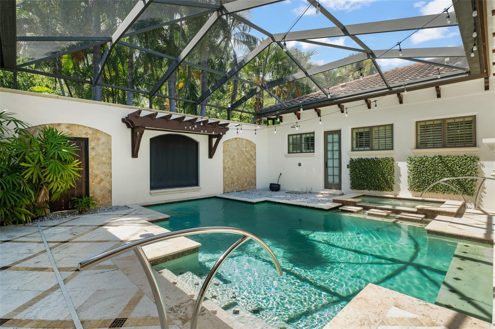 O6339134 Property Photo