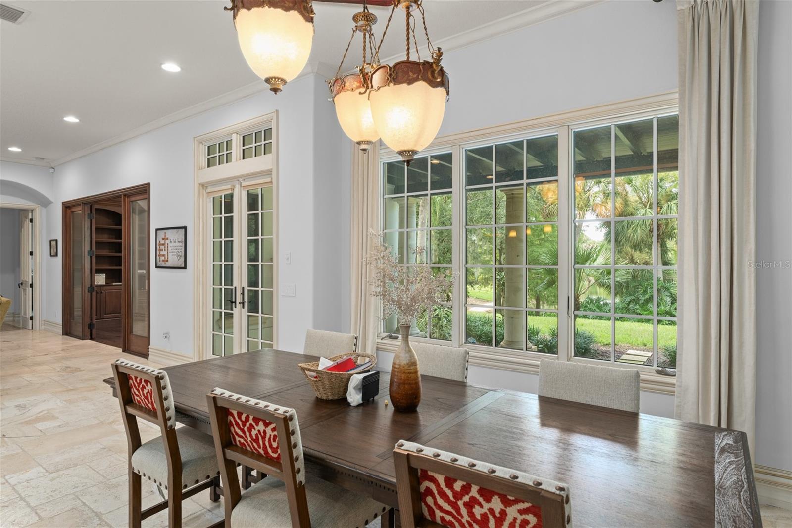 O6339134 Property Photo