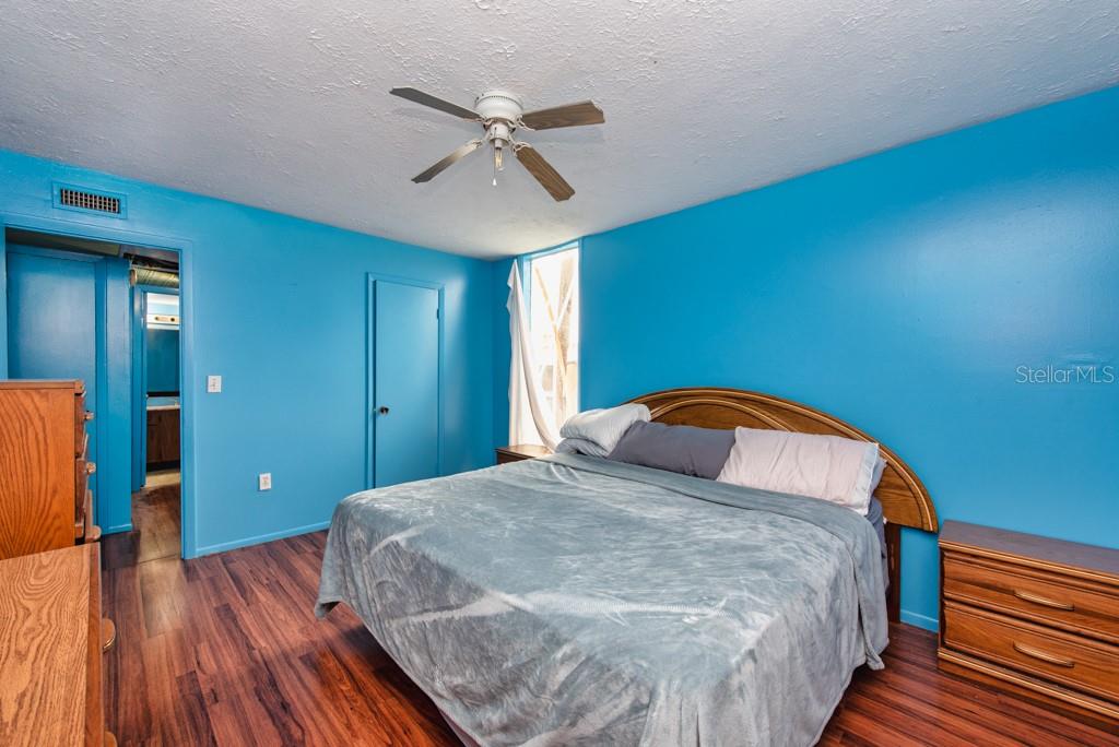 8602 CHAMPLAIN CT #93, TAMPA, FL, 33614