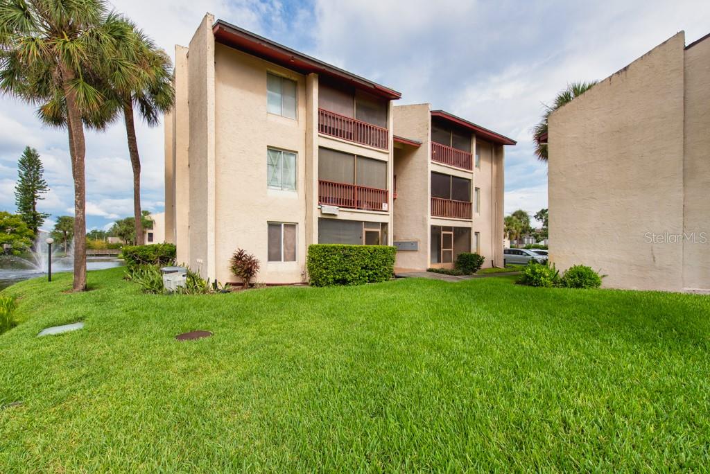 8602 CHAMPLAIN CT #93, TAMPA, FL, 33614