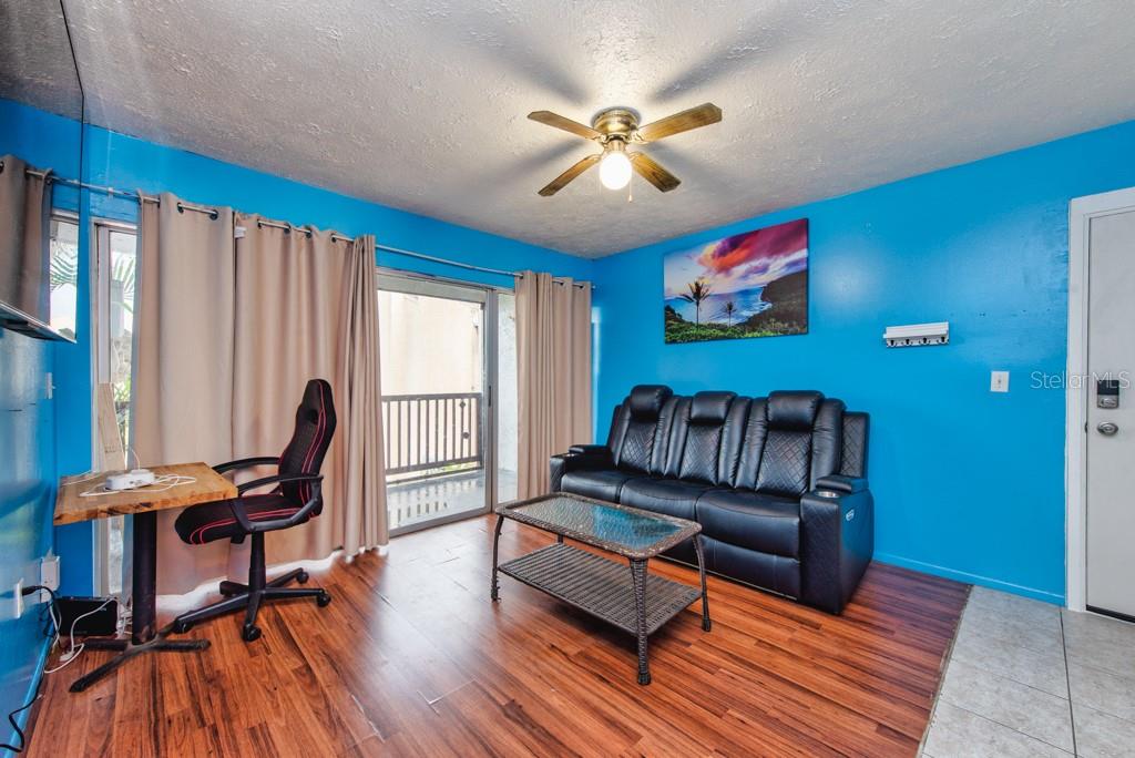 8602 CHAMPLAIN CT #93, TAMPA, FL, 33614