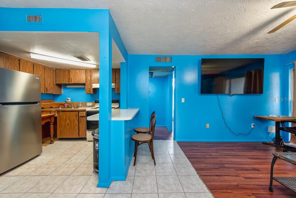 8602 CHAMPLAIN CT #93, TAMPA, FL, 33614