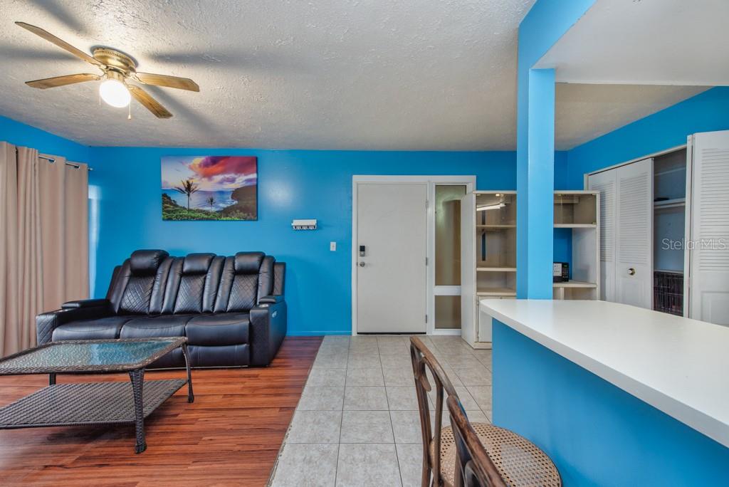 8602 CHAMPLAIN CT #93, TAMPA, FL, 33614