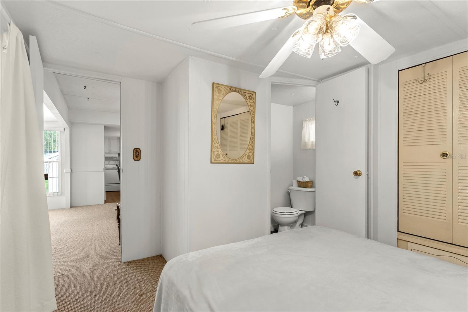 TB8421515 Property Photo