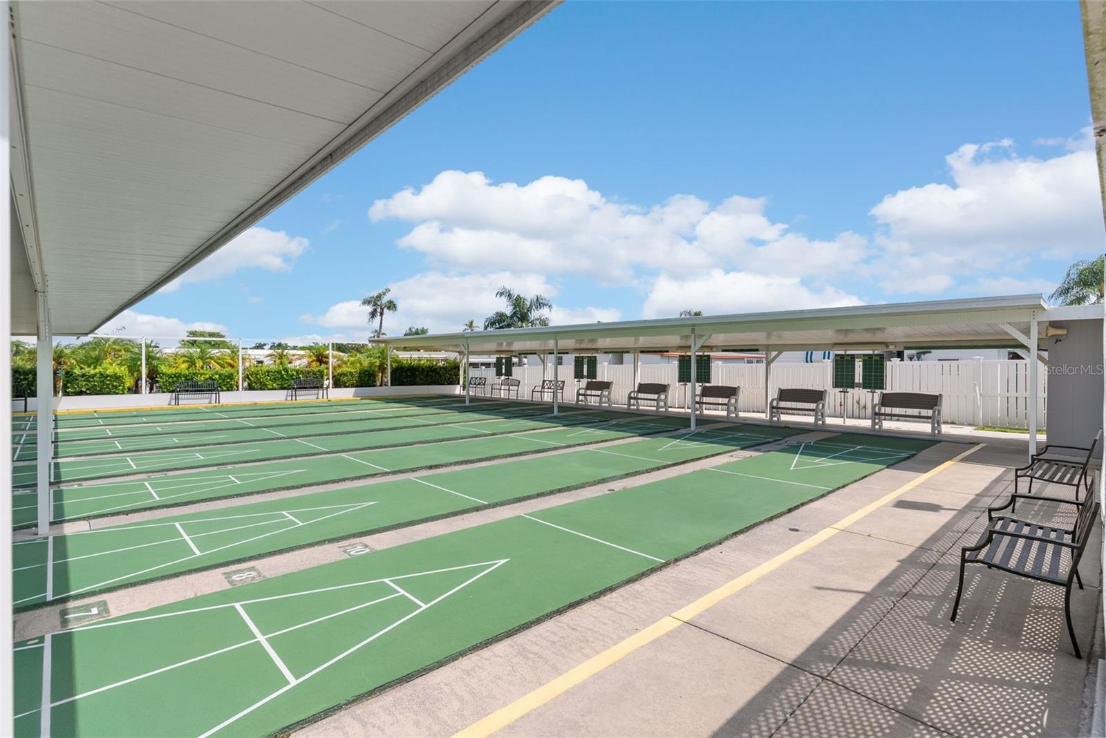 TB8421515 Property Photo