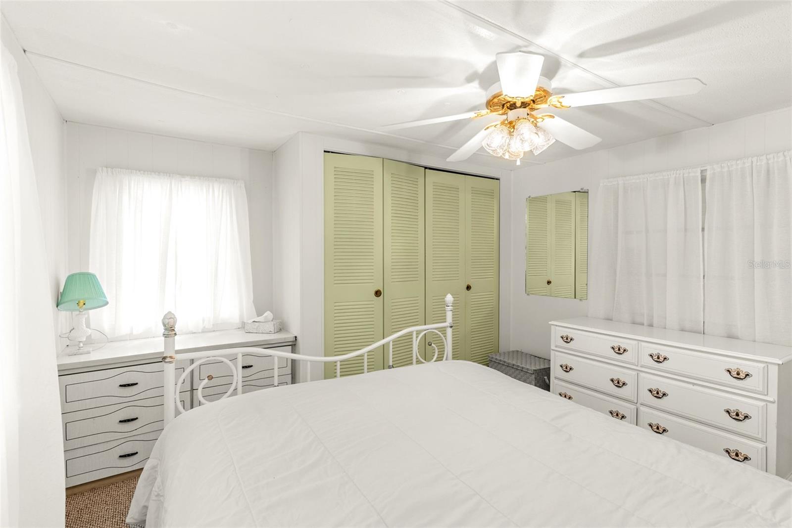 TB8421515 Property Photo