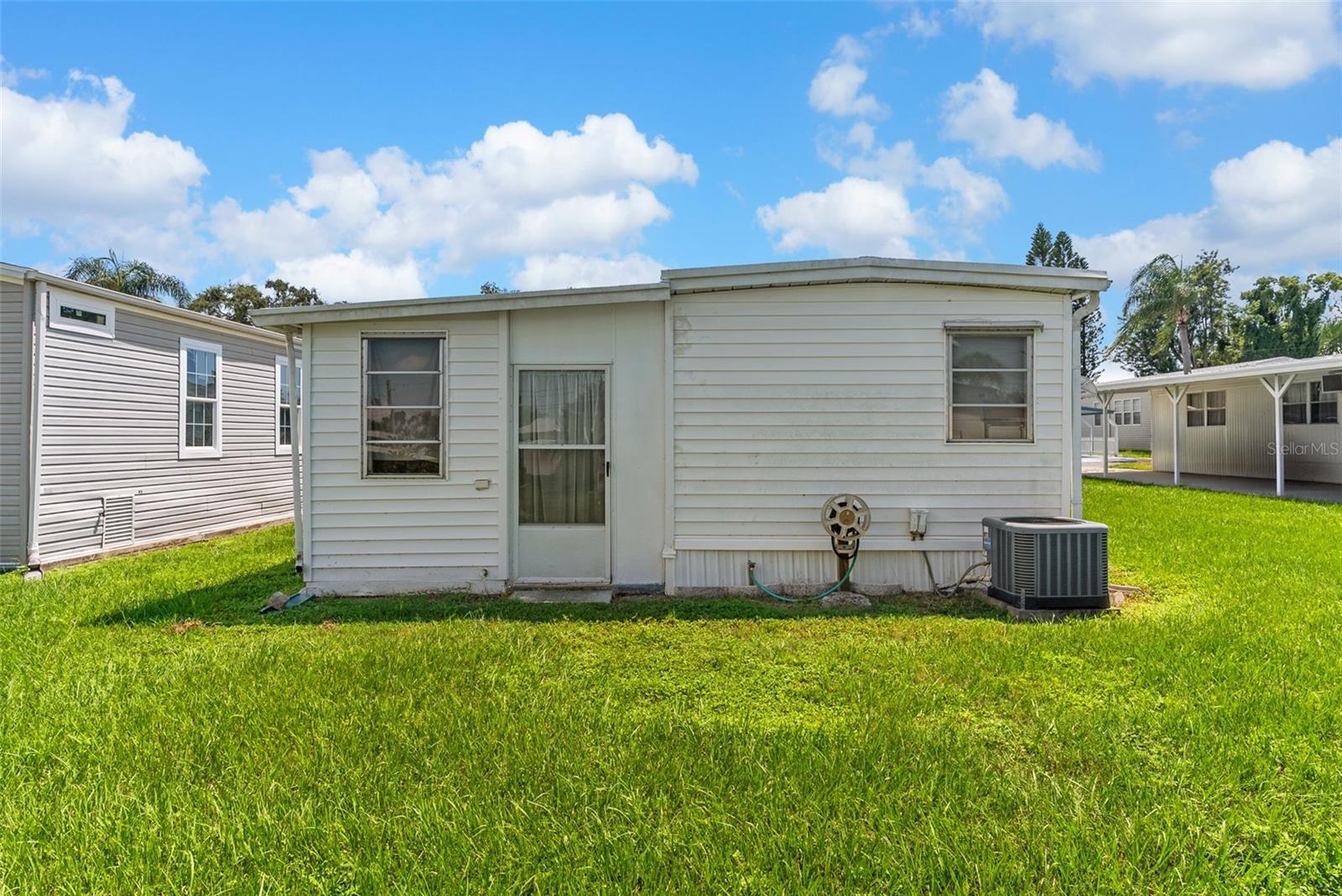 TB8421515 Property Photo