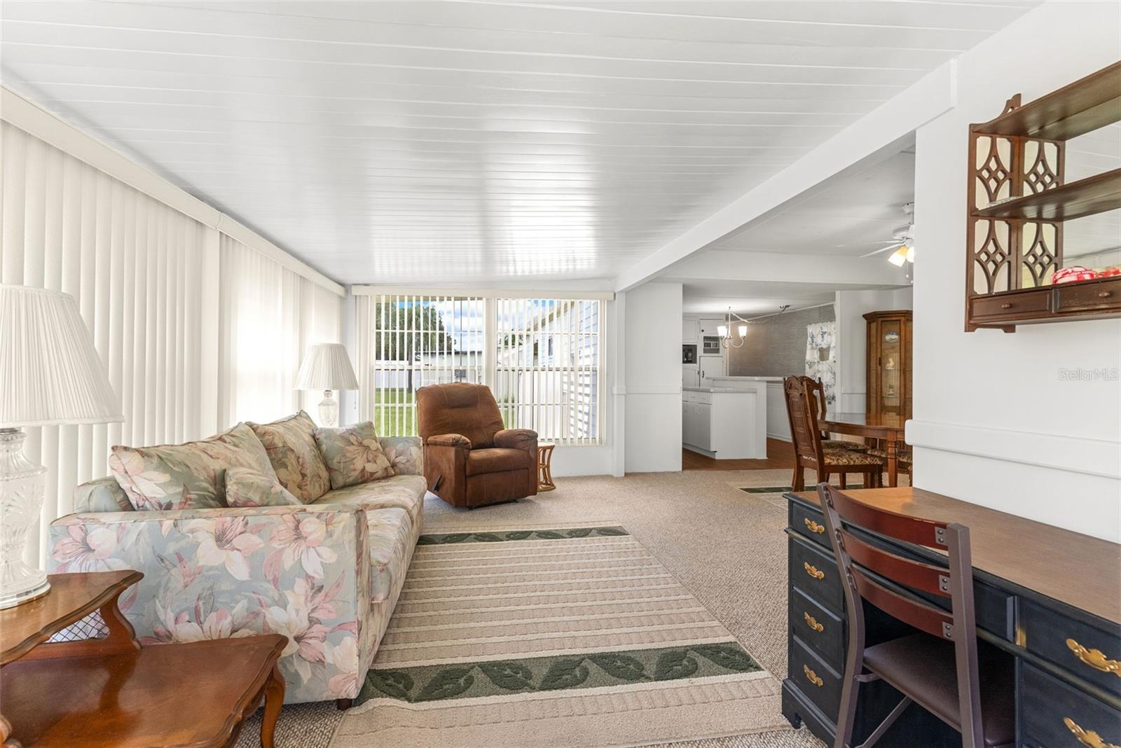 TB8421515 Property Photo