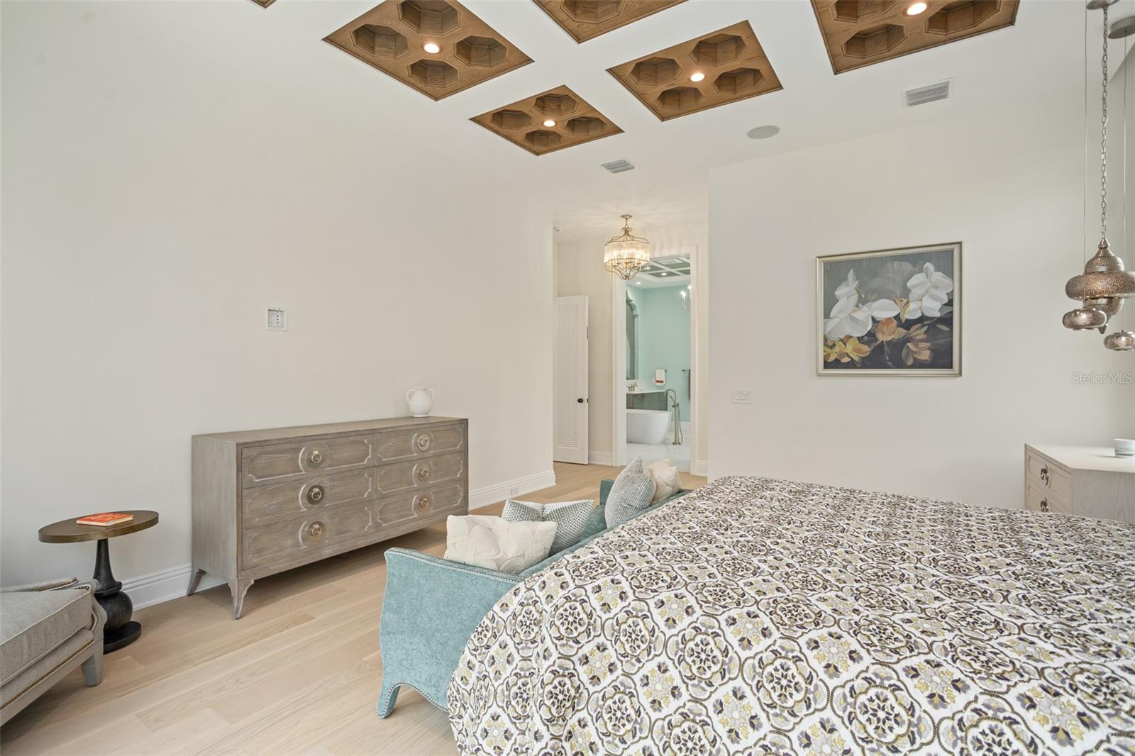 O6339148 Property Photo